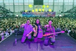 Seru! Ribuan Pelajar Goyang Bareng saat Konser Hivi di Akasia SMA Batik 1 Solo