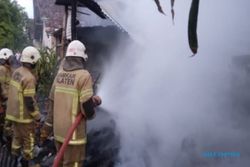 Gudang Rongsok di Ceper Klaten Terbakar, Api Diduga dari Puntung Rokok
