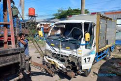 Brakkk! 7 Kendaraan Terlibat Kecelakaan Karambol di Jalan Jogja-Solo Klaten