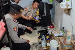 Gerebek Warung di Tulung Klaten, Polisi Temukan Bunker Khusus Penyimpanan Miras