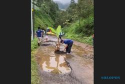 Video Jalan Utama Candi Cetho Rusak Viral, Ini Kata DPUPR Karanganyar
