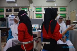Rumah Sakit Mata Solo Goes to School Disambut Antusias di SMA Batik 1 Solo
