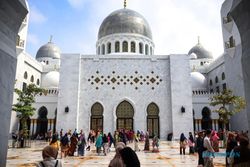 Wisatawan Serbu Solo saat Libur Lebaran, Masjid Sheikh Zayed Terfavorit