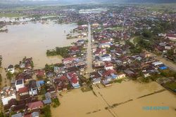 Banjir Landa Kerinci dan Sungai Penuh Jambi, Ribuan Warga Mengungsi