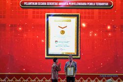 Lantik 5.741.127 Anggota KPPS Serentak se-Indonesia, KPU Raih Rekor Muri