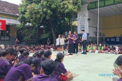 Ratusan Siswa SD Warga Solo Kirim Doa untuk Dokter Lo