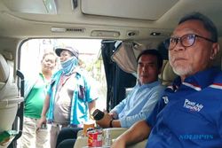 Ketua Umum PAN Zulkifli Hasan Kulineran di Solo, Bayar Parkir Rp150.000