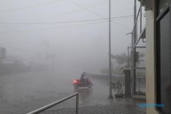 Prakiraan Cuaca Hari Ini, Mayoritas Daerah Indonesia Hujan Angin Kencang Merata