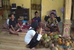 Mencicipi Legitnya Raja Buah Khas Lereng Gunung Lawu di Kampung Durian Ngawi