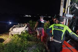 Ada Mobil Tertabrak KA di Prambanan Klaten, Perjalanan 4 Kereta Api Terlambat