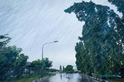 Hujan Siang-Malam di Klaten, Simak Prakiraan Cuaca Senin 25 Maret
