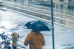 Siapkan Payung, Madiun Diprediksi Hujan dari Pagi hingga Malam pada Sabtu Ini
