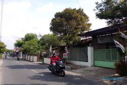 2 Jalan Ditutup, Gang Perkampungan Jadi Pilihan Pengguna Jalan di Simpang Joglo