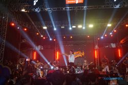Happy Asmara Sukses Antar Ribuan Penonton Lewati Malam Tahun Baru di Wonogiri