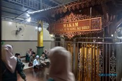Menelusuri Keberadaan Makam Syekh Jumadil Kubro di Semarang