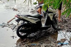 Motor Misterius Berpelat Mojokerto Ditemukan di Sungai Dengkeng Trucuk Klaten