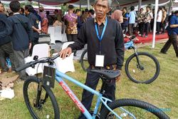 Cerita Untung yang Beruntung Dapat Sepeda dari Presiden Jokowi