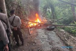 Warga Blokir Akses Masuk Tambang Ilegal di Kulonprogo saat Dilakukan Penertiban