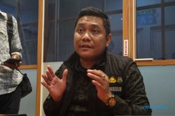Langgar Aturan, Bawaslu Hentikan Kampanye Relawan Prabowo-Gibran di Surabaya