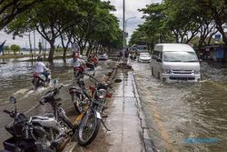Banjir Mulai Surut, Jalan Pantura Demak-Kudus Kembali Dibuka