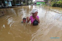 Hampir 2 Bulan Banjir Rendam Permukiman Warga di Muaro Jambi
