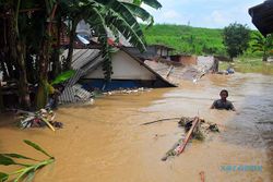 Tanggul Sungai Jebol, Ribuan Rumah dan 6 Sekolah di Grobogan Terendam Banjir