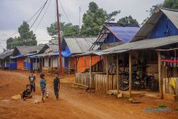 Empat Tahun Warga Korban Longsor Lebak Banten Masih Bertahan di Huntara