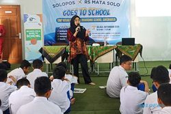 Seru! RS Mata Solo Goes to School Hadir di SMP Insan Cendekia di Sukoharjo
