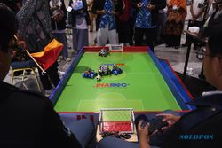 Pelajar SMA dari Berbagai Daerah Ikuti Kompetisi Robotik Nasional di Jakarta