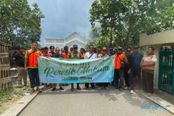 Jelang Ramadan, PCNU Solo Bersihkan 5 Tempat Permakaman Umum