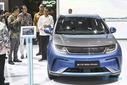 Jokowi Resmi Buka Pameran Otomotif IIMS 2024 di JIExpo Jakarta