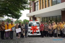 Bank Mega Syariah Serahkan Bantuan Ambulans kepada Yayasan Kusuma Husada Solo