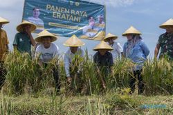 Panen Raya, Petani Binaan Eratani di Karawang Dukung Ketahanan Pangan Nasional