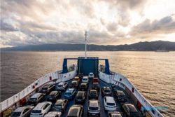 Daftar Tarif Mobil Naik Kapal Menyeberang Pulau, Siapkan Dananya
