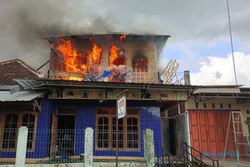 Api Diduga dari Kompor, Kebakaran Hanguskan Lantai II Rumah di Pedan Klaten