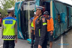 Polisi Olah TKP Bus Terguling di Bukit Bego Bantul, Ini Hasilnya