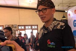 Sandiaga Uno Berkunjung ke Pasar Gede Solo seusai Kampanye Ganjar-Mahfud