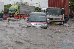 Gegara Banjir, Semarang jadi Trending di Medsos