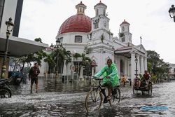 Peringatan BMKG Cuaca Ekstrem Siaga Banjir! Hujan Sedang-Lebat di Semarang