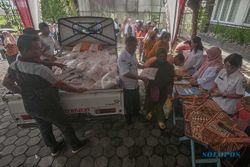 Antrean Warga di Bazar Pangan Murah Boyolali, 4,5 Ton Beras Ludes dalam 2 Jam