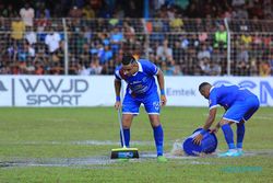 Stadion Cendrawasih Biak Tergenang Air, Laga Final Liga 2 Dihentikan 30 Menit