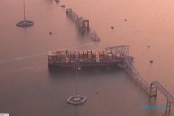 Insiden Kapal Kargo Tabrak Jembatan Baltimore, 6 Orang Dinyatakan Hilang