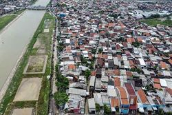 Banjir Luapan Sungai BKT Rendam Permukiman Warga di Kota Semarang
