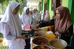 Simulasi Program Makan Siang Gratis untuk Pelajar di Aceh Besar