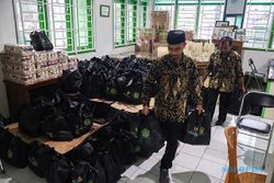Kemenag Bersama Baznas Salurkan 1.000 Paket Zakat untuk Warga Solo