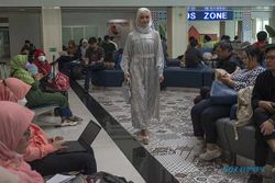 Peragaan Busana Muslim Semarakkan Ramadan di Bandara Adi Soemarmo