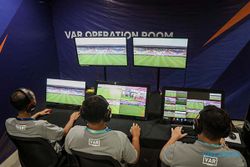 PT LIB Uji Coba Penggunaan VAR Laga Final EPA U-20 di Stadion Manahan Solo