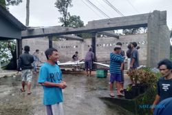 Angin Kencang Terjang Lereng Merapi Klaten, 2 Tiang Listrik di Tegalmulyo Patah