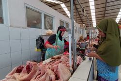 Daging Ayam di Salatiga Tembus Rp40.000/kg, Penjual dan Pembeli Mengeluh