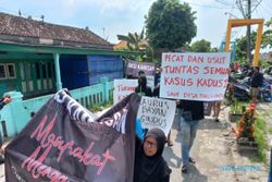 Warga Tlogorandu Klaten Demo Tuntut Perangkat Desa Terjerat Pencurian Dipecat